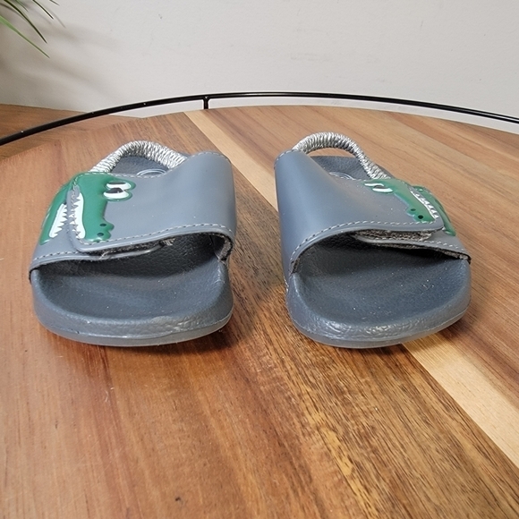 Wonder Nation Alligator Sandals Slide style with elastic back strap Size 5 - Picture 8 of 14